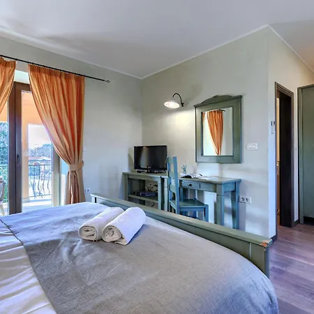 Christina By Interhome Vikendica Tinjan